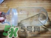 臘八蒜要放鹽嗎？臘八蒜要放多少鹽比例是多少？