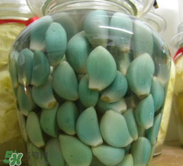 臘八醋里的蒜能吃嗎？臘八醋里的蒜好吃嗎？