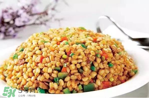 臘八飯?jiān)趺醋龊贸?？臘八飯的家常做法
