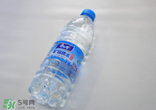 礦泉水打開后幾天不能喝？礦泉水打開后能放幾天？