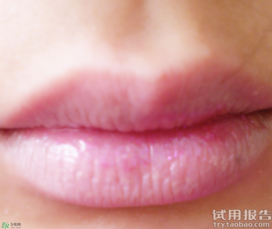 唇部遮瑕膏能吃嗎？唇部遮瑕膏吃了有毒嗎？