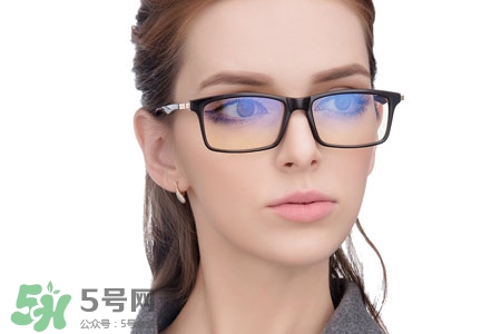洗手液可以洗眼鏡嗎？眼鏡可以用洗手液洗嗎？