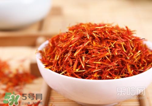 高血脂泡腳用什么藥好？高血脂用什么藥泡腳？