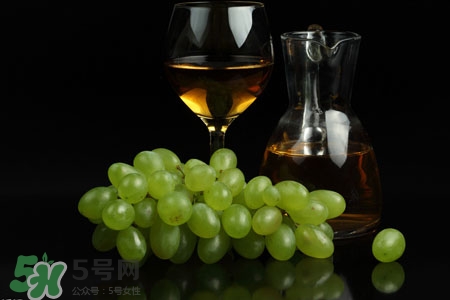 乙肝患者能喝紅酒嗎？喝紅酒對(duì)乙肝有影響嗎？