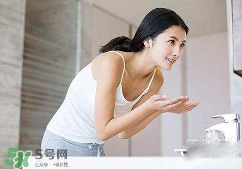 用白醋洗臉要不要用清洗再洗一遍？用白醋洗臉要再洗一遍嗎？