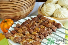 吃燒烤后吃什么水果好？吃完燒烤吃什么水果好？