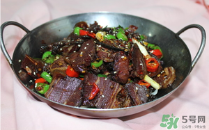 臘狗肉怎么腌制？臘狗肉怎么做好吃？