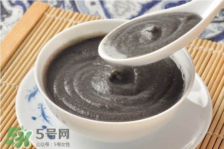 芝麻糊不能和什么一起吃？芝麻糊與哪些食物相克？