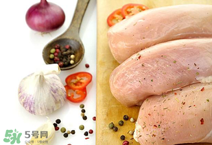 雞胸肉煮多久能熟？雞胸肉怎么煮比較嫩？