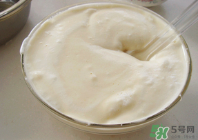 面糊用熱水還是涼水？面糊是用熱水調(diào)還是用涼水調(diào)？
