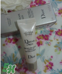 dior迪奧夢(mèng)幻美肌修顏乳怎么用？迪奧修顏乳怎么用