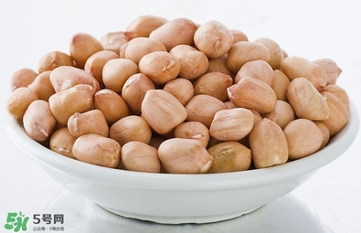 冬天吃花生好嗎？冬天吃花生會上火嗎？