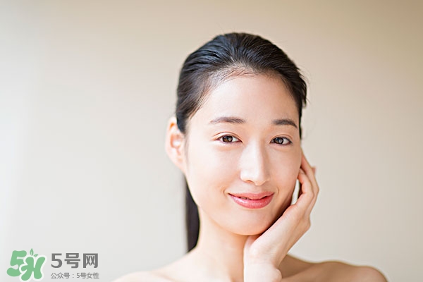 嘴唇起泡腫了怎么辦？嘴唇起泡腫了怎么消腫