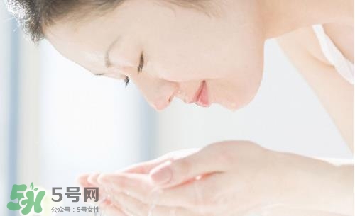 用白醋洗臉能祛斑嗎？白醋洗臉祛斑作用大嗎
