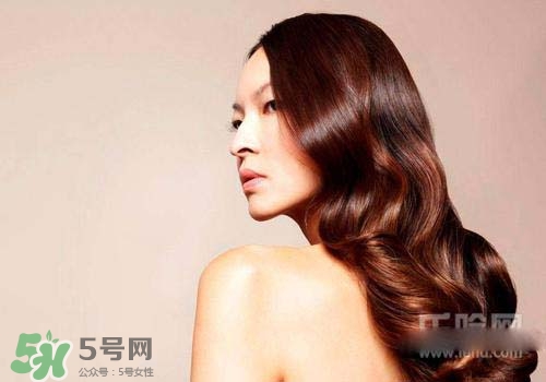 燙發(fā)的藥水貴的和便宜的都一樣嗎？燙發(fā)的藥水貴的和便宜的哪個好？