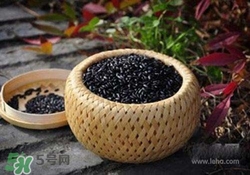 頭發(fā)細(xì)軟怎么變粗？頭發(fā)細(xì)軟怎么辦？