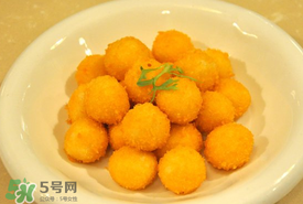 炸元宵是蒸完再炸嗎？速凍元宵怎么炸？