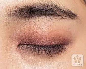 豆沙色眼影怎么畫(huà)？豆沙色眼影畫(huà)法