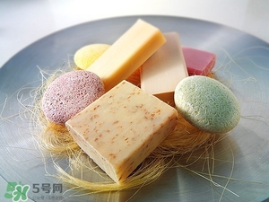 手工皂洗臉好嗎？手工皂和洗面奶哪個好？