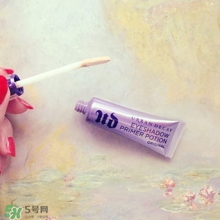 urban decay眼部打底膏哪個顏色好？urban decay眼部打底膏試色