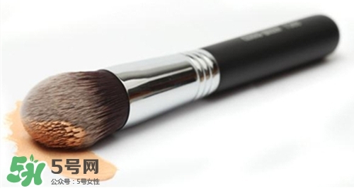 粉底刷什么牌子好？好用的粉底刷推薦