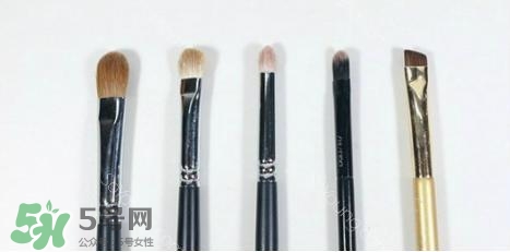 眼影膏用什么工具畫？眼影膏怎么化？