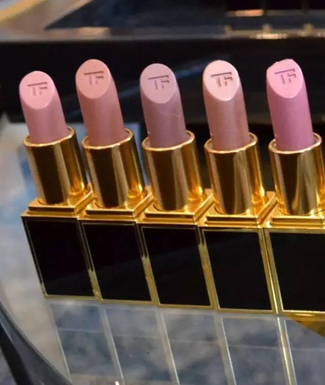 tom ford和迪奧哪個好？tom ford口紅和dior口紅哪個好？