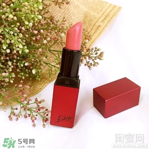 煙熏玫瑰色適合什么膚色？煙熏玫瑰色口紅適合黃皮嗎？