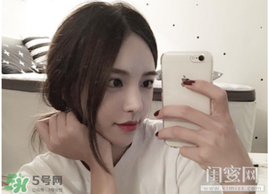 煙熏玫瑰色適合什么膚色？煙熏玫瑰色口紅適合黃皮嗎？