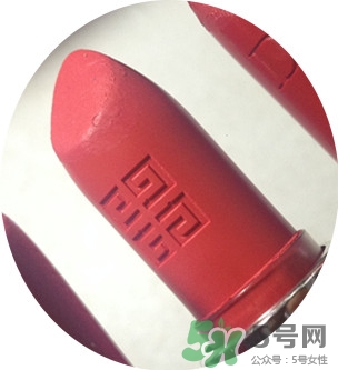 紀(jì)梵希小羊皮是啞光嗎？紀(jì)梵希小羊皮干不干？