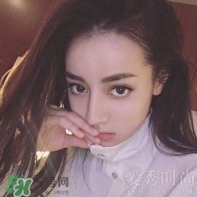 煙熏玫瑰色適合什么膚色？煙熏玫瑰色口紅適合黃皮嗎？
