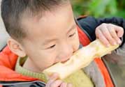 吃甘蔗舌頭為什么會(huì)破？吃甘蔗舌頭破了怎么辦？