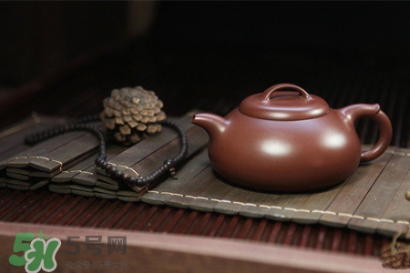 紫砂壺如何鑒別好壞？怎樣辨別紫砂壺的好壞？