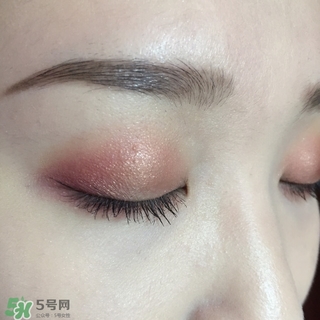 紅棕色眼影怎么化？紅棕色眼影畫(huà)法步驟