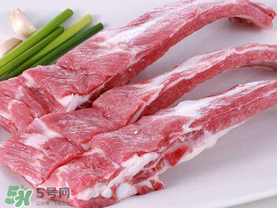 排骨有點異味怎么去除？排骨有點異味還能吃嗎？
