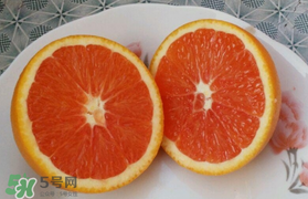 橙子里有紅絲能吃嗎？橙子里有紅絲的是什么？