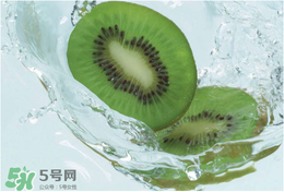 獼猴桃里面的黃芯可以吃嗎？獼猴桃里面變黃了能吃嗎？