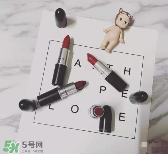啞光和水潤哪個好？啞光口紅和水潤口紅區(qū)別