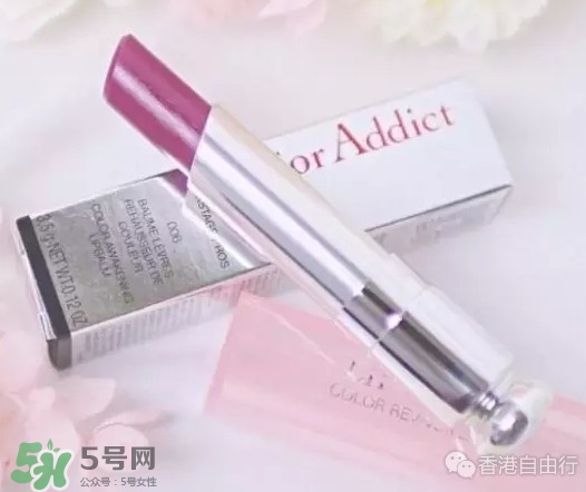 迪奧唇部磨砂膏怎么用？dior迪奧去角質(zhì)唇膏使用方法