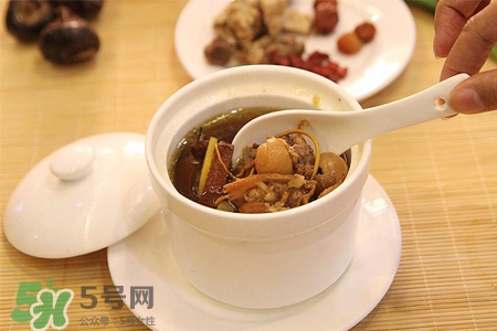 4月份喝什么湯好？四月份適合喝什么湯？