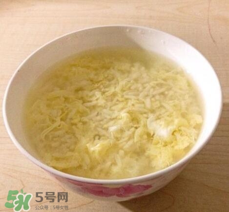 酒釀蛋真能豐胸嗎？酒釀蛋怎么吃豐胸？