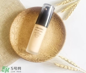 粉底液卡粉怎么辦？粉底液卡粉怎么補救？