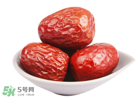 紅棗外面白色的是什么？紅棗上面有一層白的是什么東西？