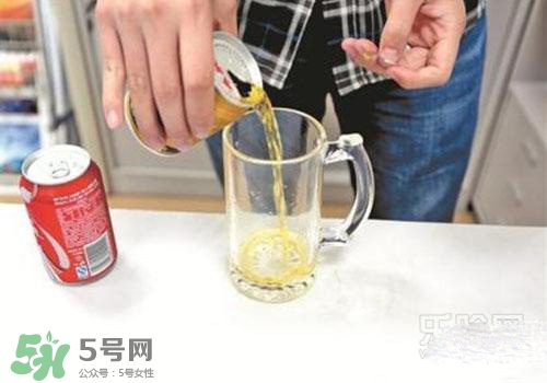 紅牛可以和可樂(lè)一起喝嗎？紅牛和可樂(lè)一起喝的反應(yīng)