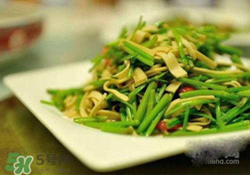孕婦可以吃野芹菜嗎？孕婦吃野芹菜有什么好處？