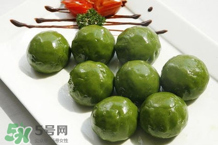 老人可以吃青團(tuán)嗎？老人能多吃青團(tuán)嗎？