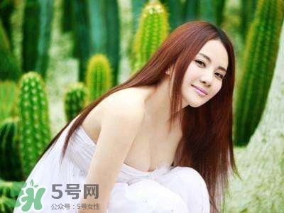 女人的胸多大才算標準？女人的胸小怎么變大？