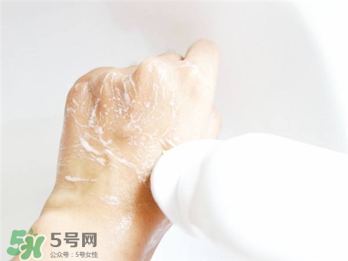 倩碧潔面儀刷頭怎么卸？倩碧潔面儀怎么替換刷頭？