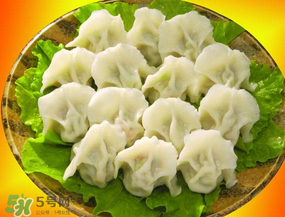 薺菜包餃子好吃嗎？薺菜包餃子根可以吃嗎？