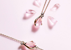 star jewelry2017櫻花限定多少錢？star jewelry櫻花項鏈?zhǔn)宙渻r格